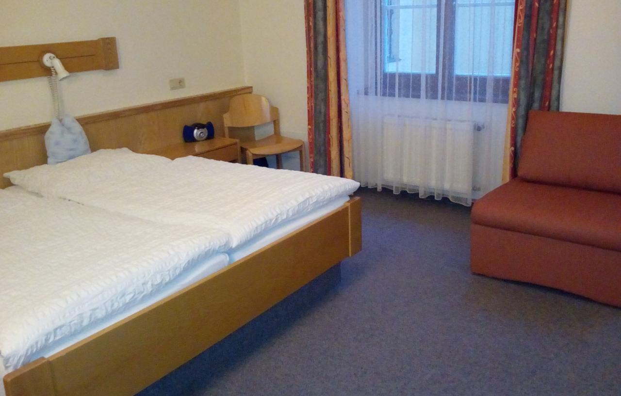 Hotel Zum Goldenen Hirschen Göstling an der Ybbs Esterno foto