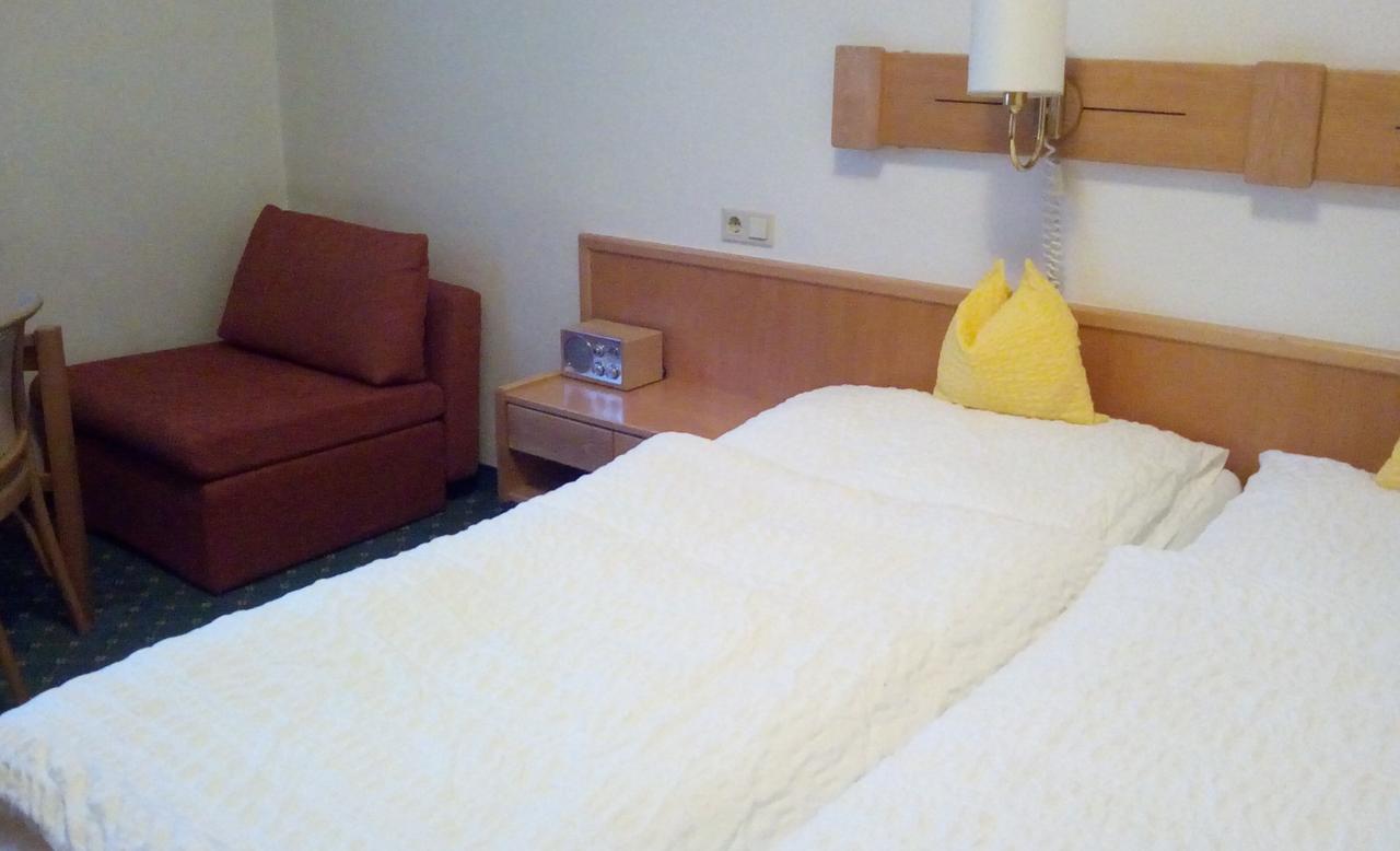 Hotel Zum Goldenen Hirschen Göstling an der Ybbs Esterno foto