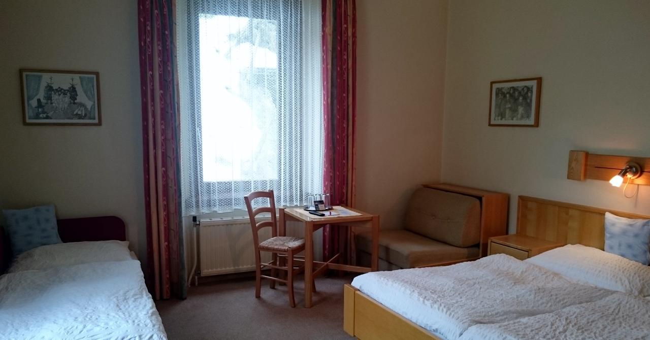 Hotel Zum Goldenen Hirschen Göstling an der Ybbs Esterno foto