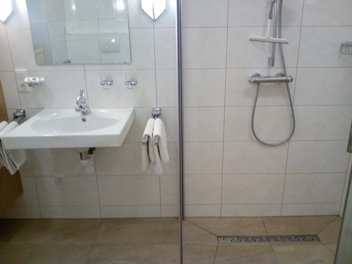 Hotel Zum Goldenen Hirschen Göstling an der Ybbs Esterno foto