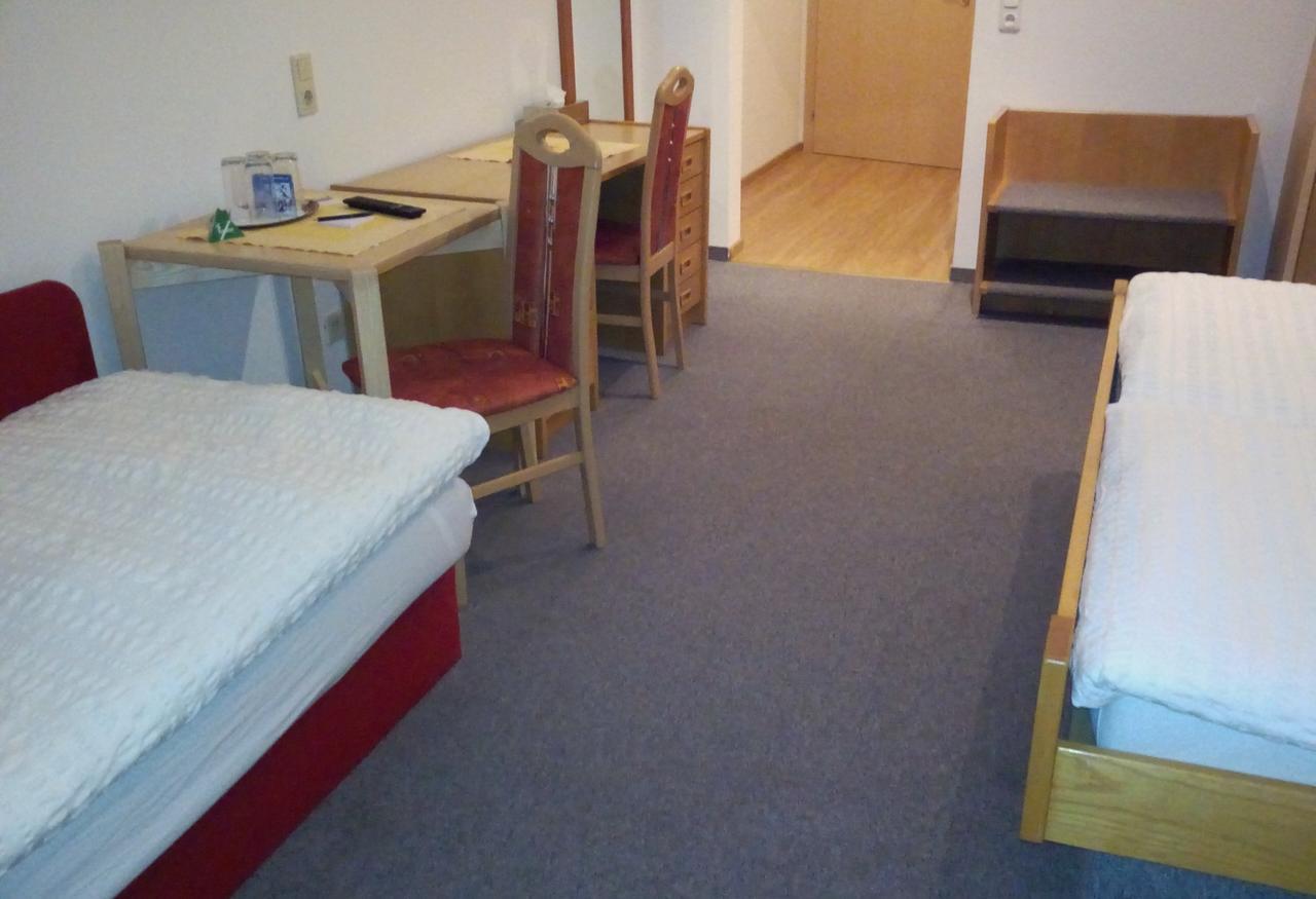 Hotel Zum Goldenen Hirschen Göstling an der Ybbs Esterno foto